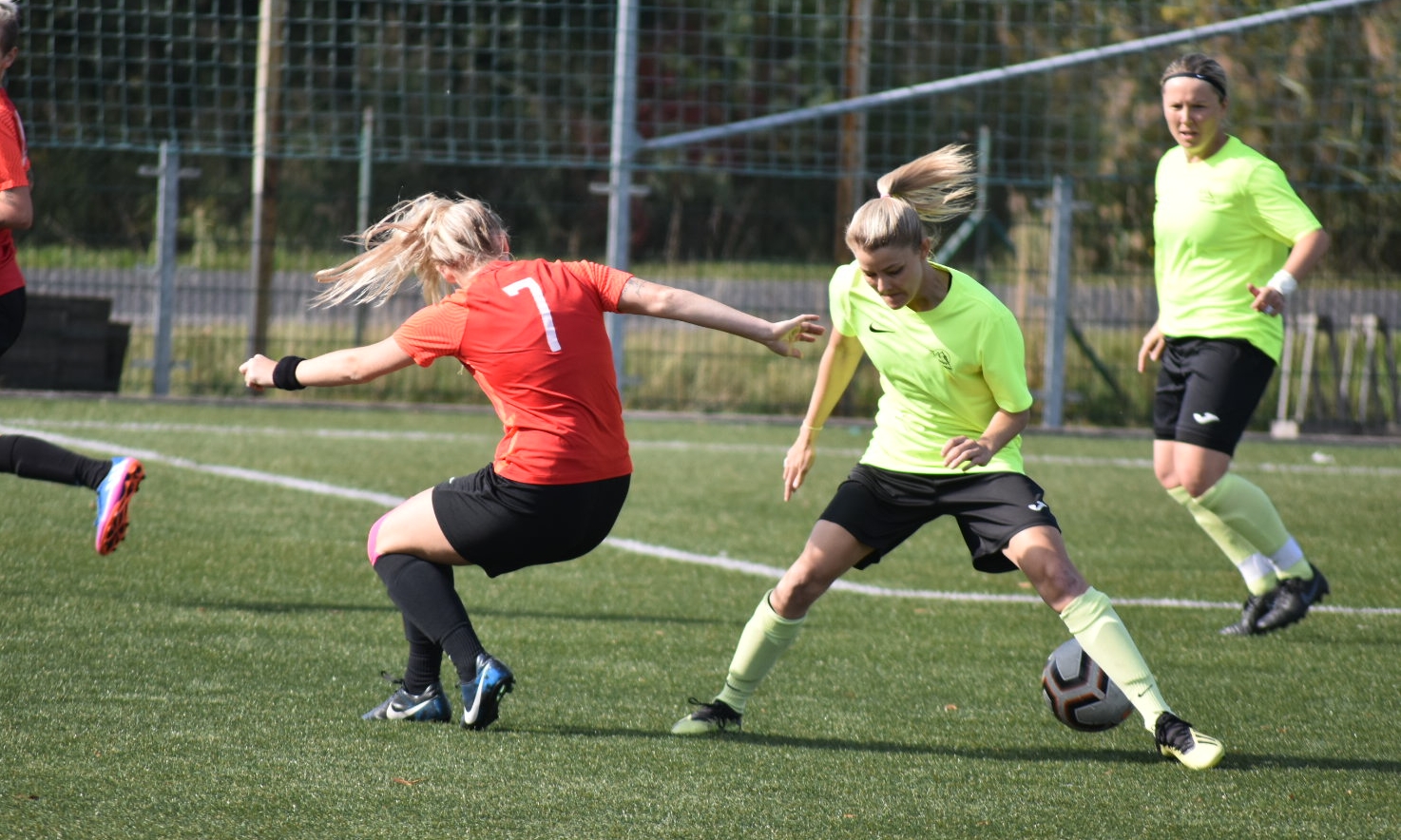 ŽENY: Most nedokázal přehrát silné Vědomice