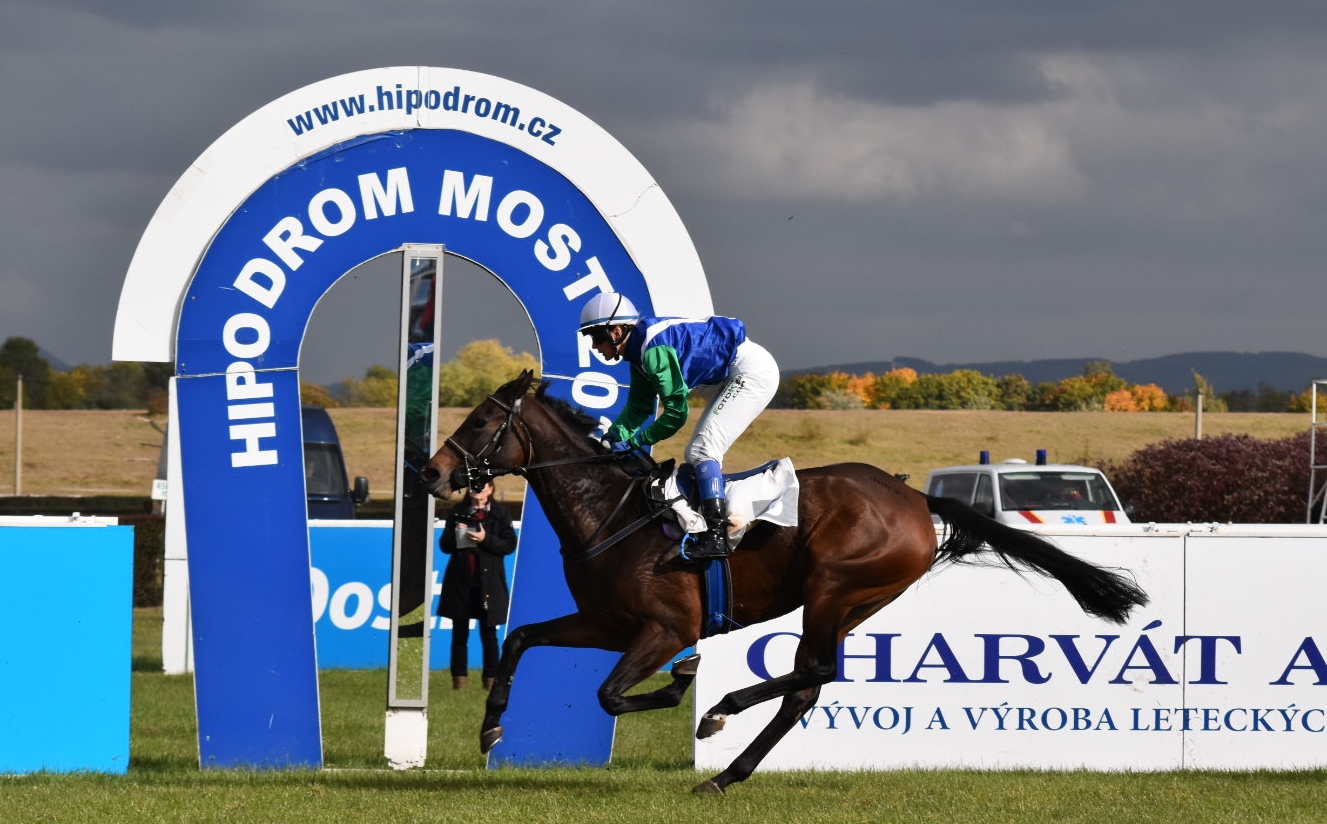 FOTO: Hipodrom hostil dostihový den ve znamení ceny zimního favorita