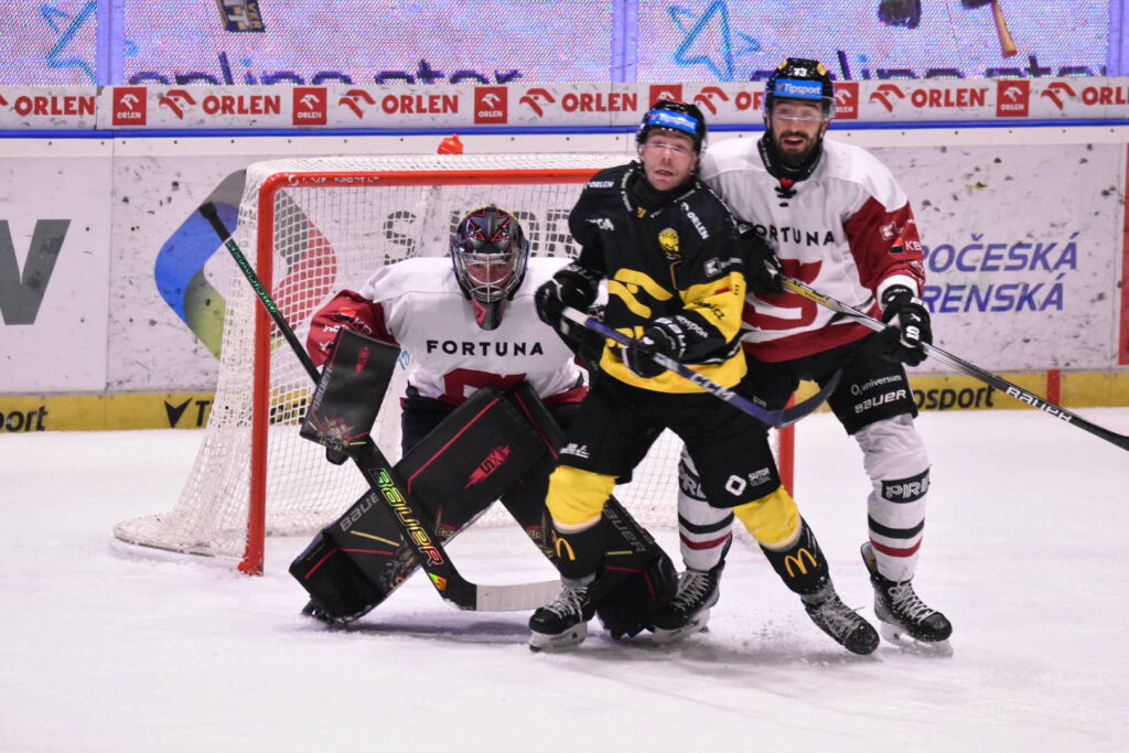 HOKEJ: Litvínov v boji o čelo tabulky padl na ledě pražské Sparty