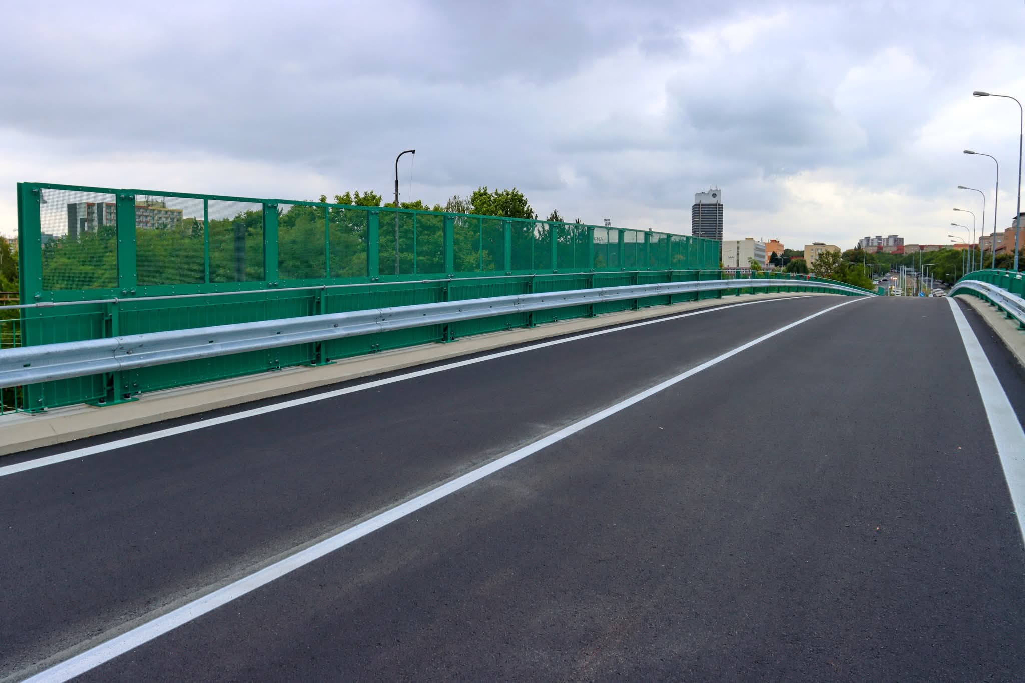 AKTUÁLNĚ: Silniční most Rico je po rekonstrukci opět otevřen. Stihl se otevřít do festivalu Let It Roll