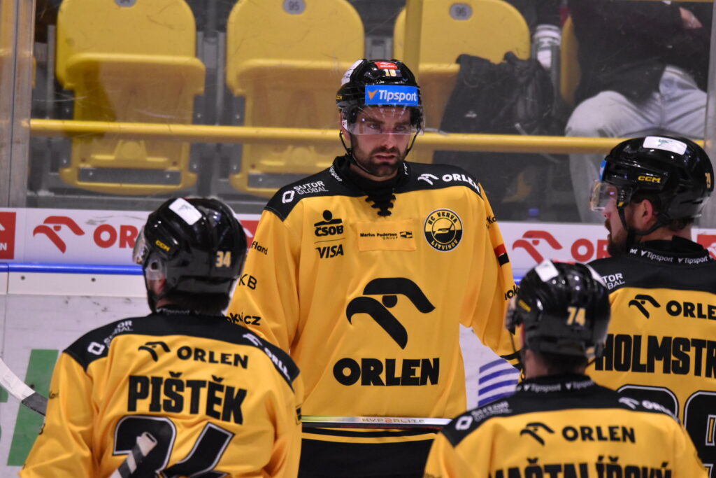 HOKEJ: Litvínov v Hradci padl. Na branku mířil jen jedenáctkrát