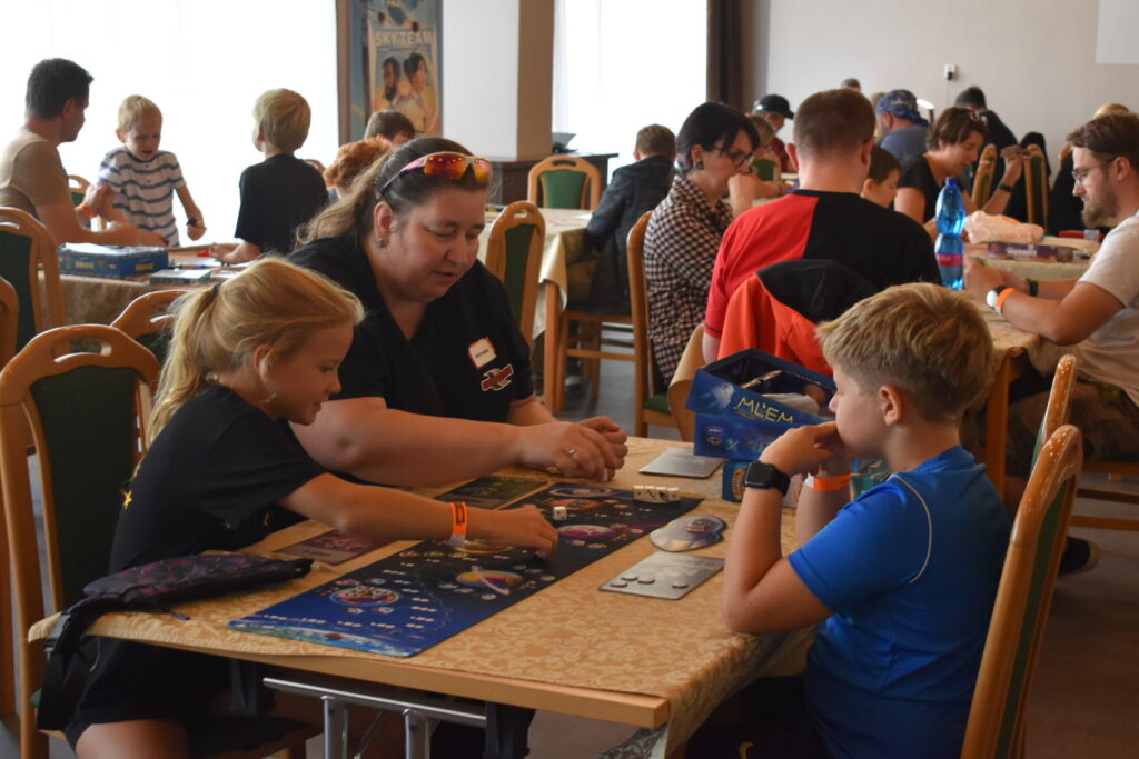 Letošní Deskoffky jsou tu! Největší herní svátek v kraji otevře brány už pošesté