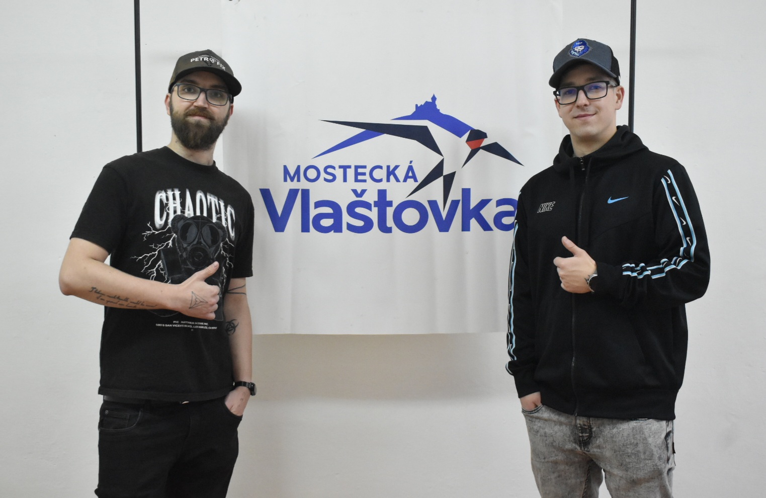 FOTO: Výherci vánoční soutěže si převzali balíčky od majitelů Vlaštovky