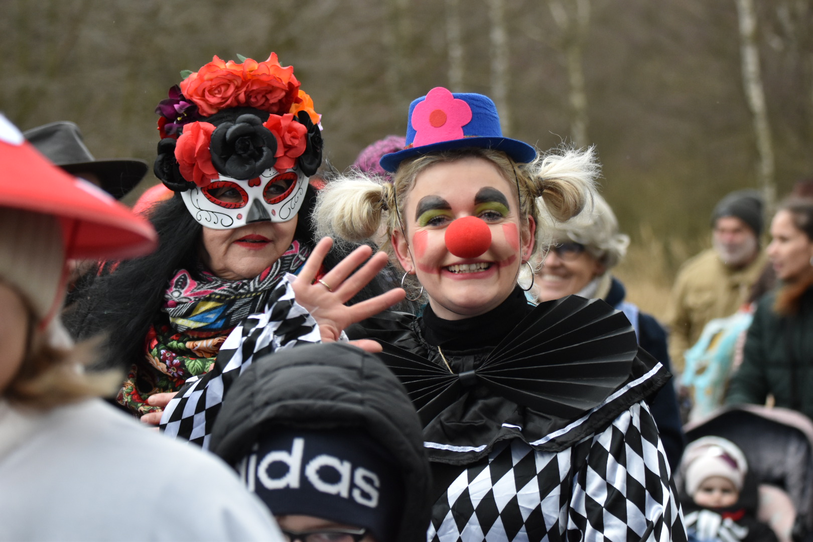 OBRAZEM: Masopustní program v Horním Jiřetíně nabídl průvod masek i program pro nejmenší