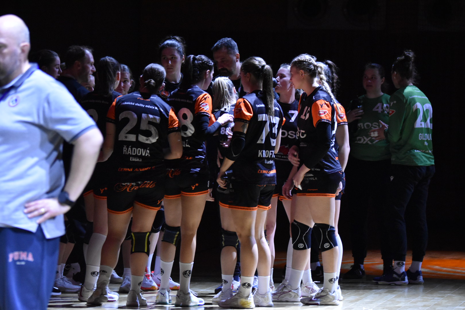 TIPY NA VÍKEND: Divadelní představení, házená nebo veřejné bruslení s DJ