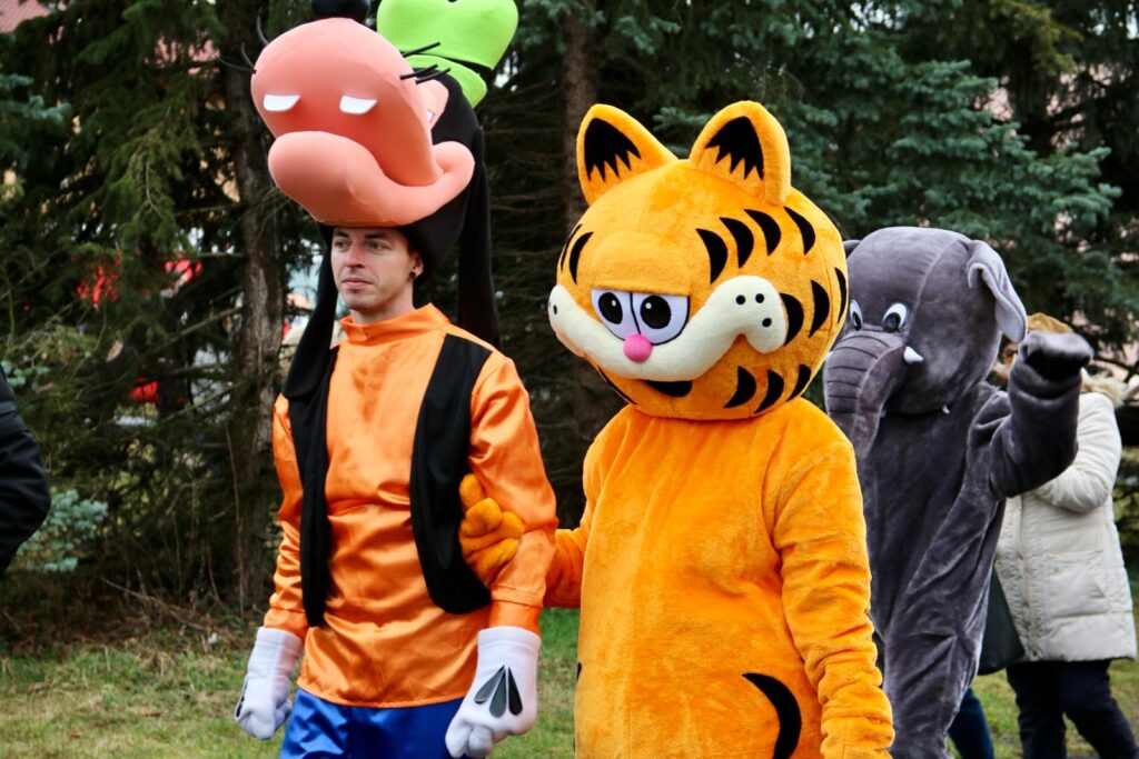 CHYSTÁ SE: Masopustní průvod se vydá ulicemi Meziboří. Zakončí ho zabijačka