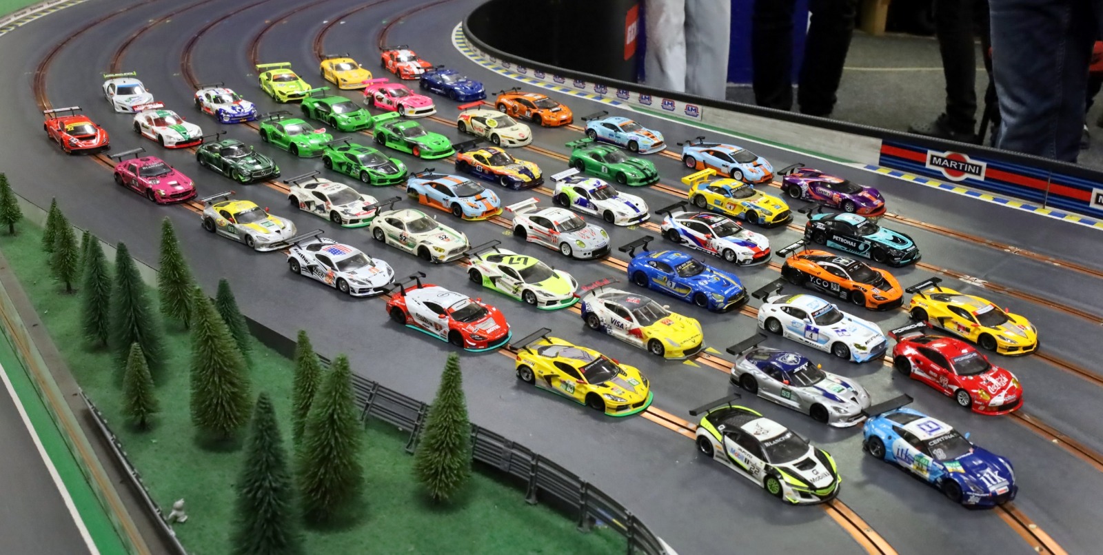 OBRAZEM: Precizní modely i napínavé souboje. Most zažil republikové závody GT3