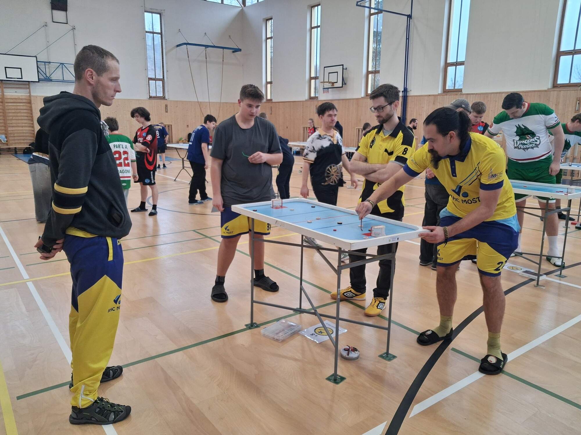 ŠPRTEC: Stolní hokejisté se utkali v Moravském Krumlově