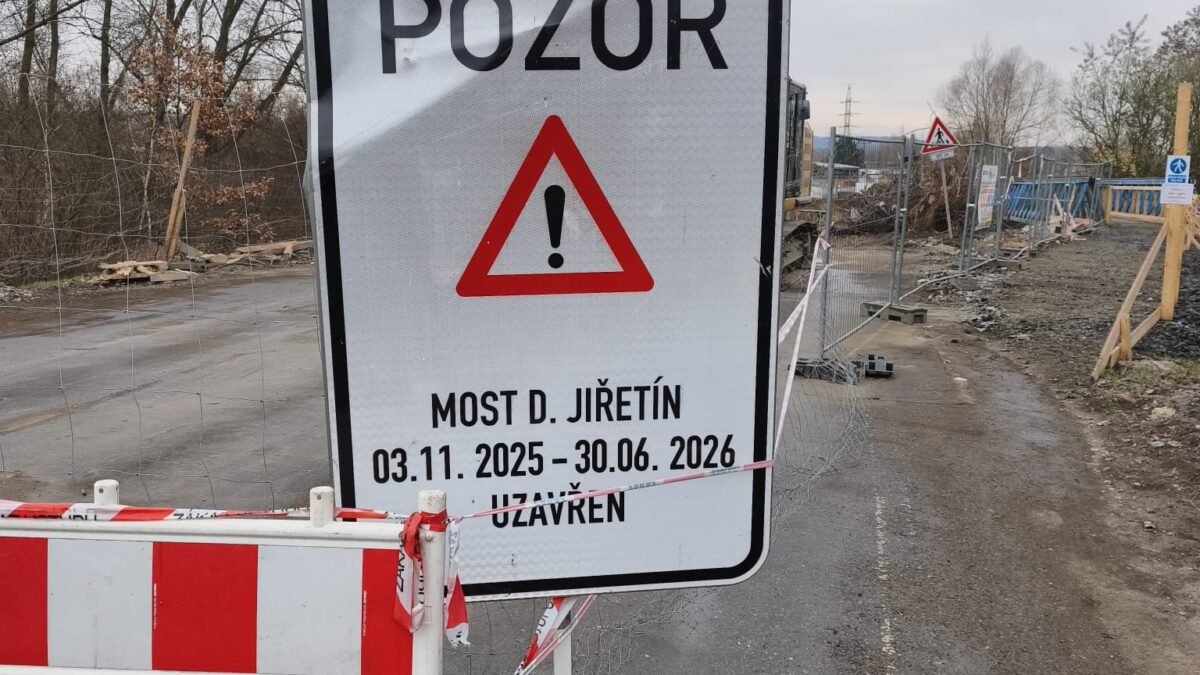 FOTO DNE: Rekonstrukce mostu v Dolním Jiřetíně pokračuje. Uzavírka komplikuje dopravu v regionu