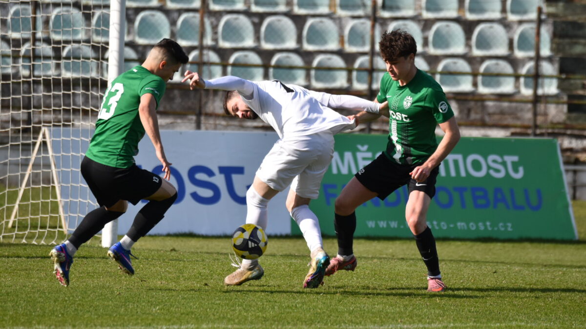 FOTBAL: Mostečtí fotbalisté doma zdolali Neratovice