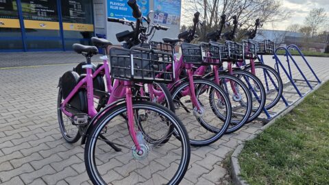 ZAJÍMAVOST: Sdílená kola v Mostě nabíhají pomalu, město vyjednalo kompenzaci