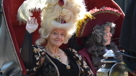 TIPY NA VÍKEND: Valdštejnská slavnost, dostihy nebo znovuzrozeniny parku Střed