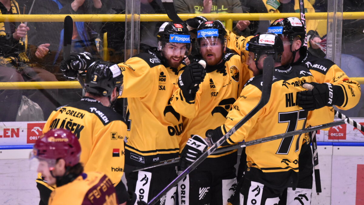 HOKEJ: Extraliga zůstává v Litvínově! V pátém utkání smetl doma Jihlavu