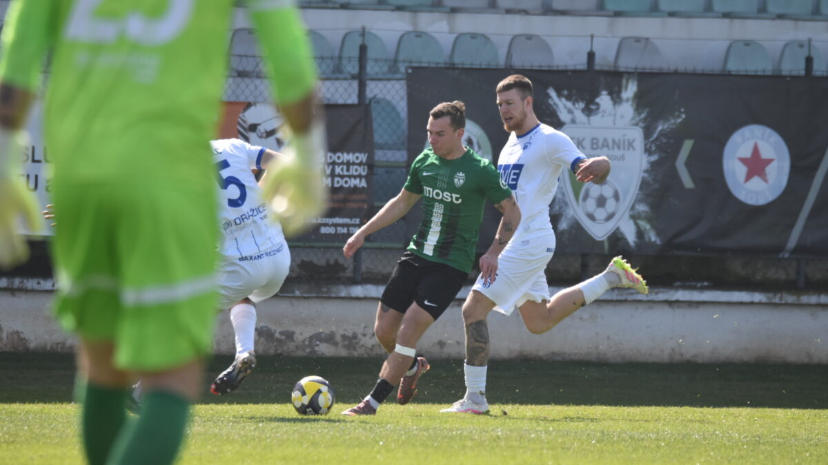 FOTBAL: Divoká přestřelka lépe pro Most. Ten zdolal Benátky 5:3