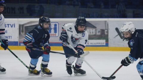 OBRAZEM: Easter Lions Cup v Mostě: mládežnický hokej baví, turnaje pokračují i po Velikonocích