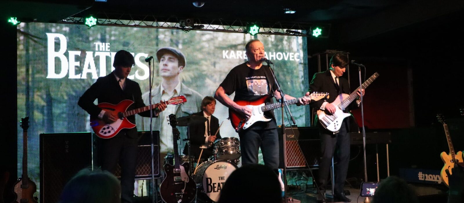 FOTO: Kahovec a Beatles Revival rozezvučeli mostecký Nový Obzor