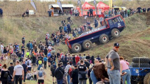 OBRAZEM: Bahno, svahy a kameny! Truck Trial v Braňanech znovu prověřil limity strojů