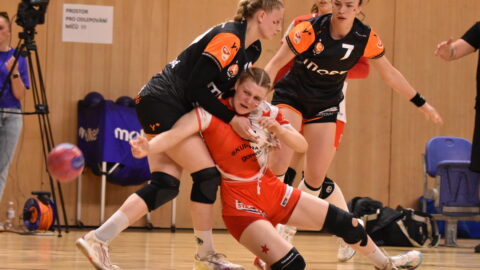 HÁZENÁ: Mostecké házenkářky smetly doma Slavii. Do semifinále vstoupily drtivě