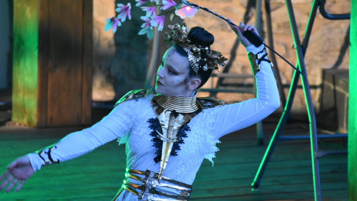 OBRAZEM: Magický večer na Hněvíně! Charitativní Carpe Diem přilákalo davy fanoušků elektronické hudby