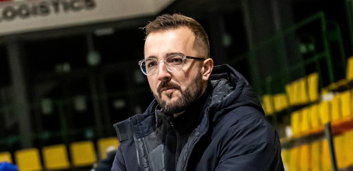 HOKEJ: Po dvou sezonách bez play off přichází změna! Most představil nového trenéra Ondřeje Poula