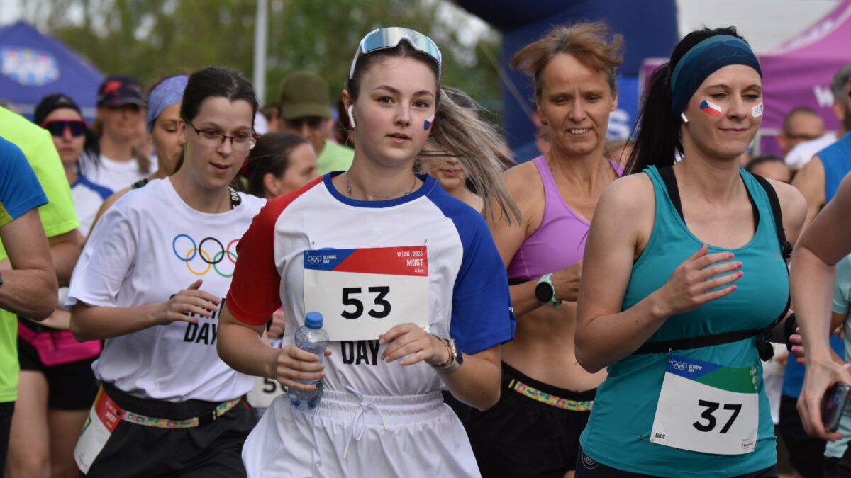 OBRAZEM: Běžci zaplnili po roce Matyldu! Most hostil Olympijský běh
