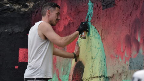 ZAJÍMAVOST: Graffiti umělci tvořili v centru Mostu přímo před zraky návštěvníků