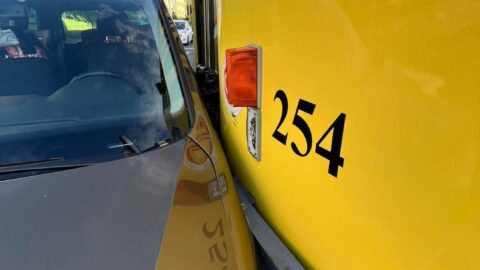 AKTUÁLNĚ: Nehoda omezila tramvajovou dopravu v Mostě! Cestující vozí náhradní autobusy