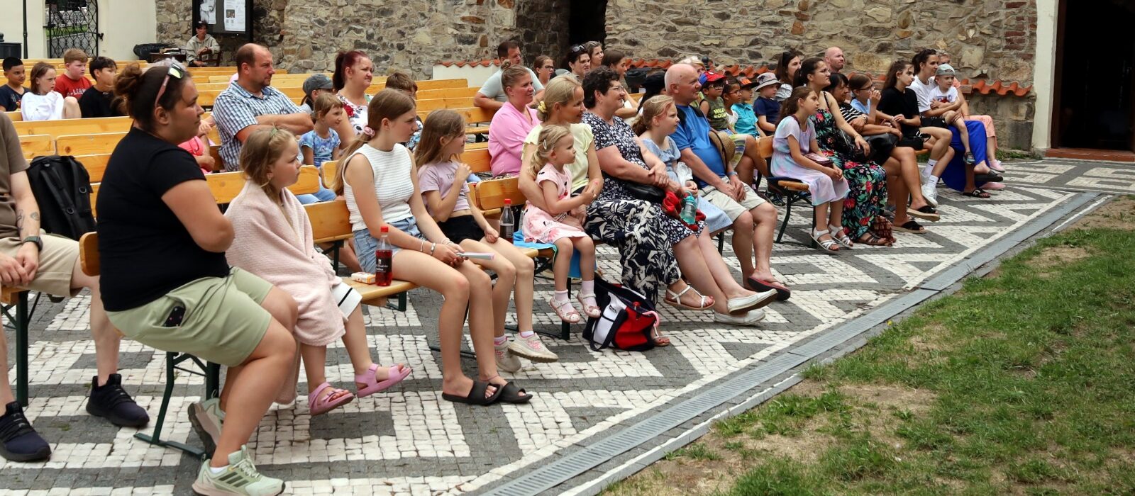 FOTO: Divadelní léto na Hněvíně láká na silný program. Nechybí Zlatovláska ani Sluha dvou pánů