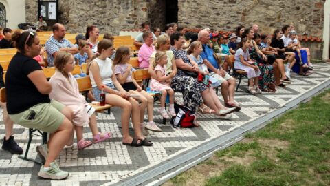 FOTO: Divadelní léto na Hněvíně láká na silný program. Nechybí Zlatovláska ani Sluha dvou pánů