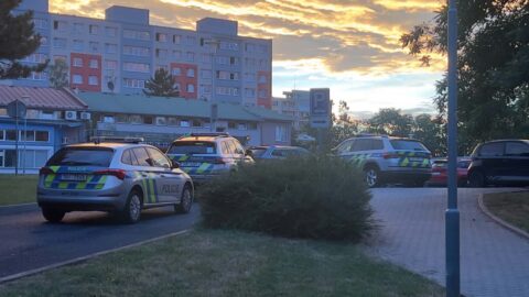 STALO SE: V Javorové ulici zasahovala policie u pohřešovaného muže. Vyhrožoval sebepoškozením