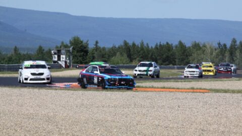 FOTO: Autodrom Most hostil další díl Carboniacupu. Normfest Racing Day přinesl atraktivní závody