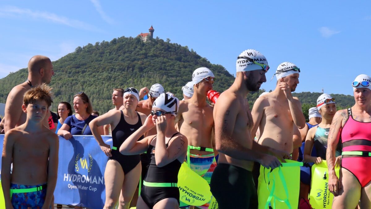 FOTO: Dálkoví plavci ovládli Jezero Most. Konal se závod Hydroman