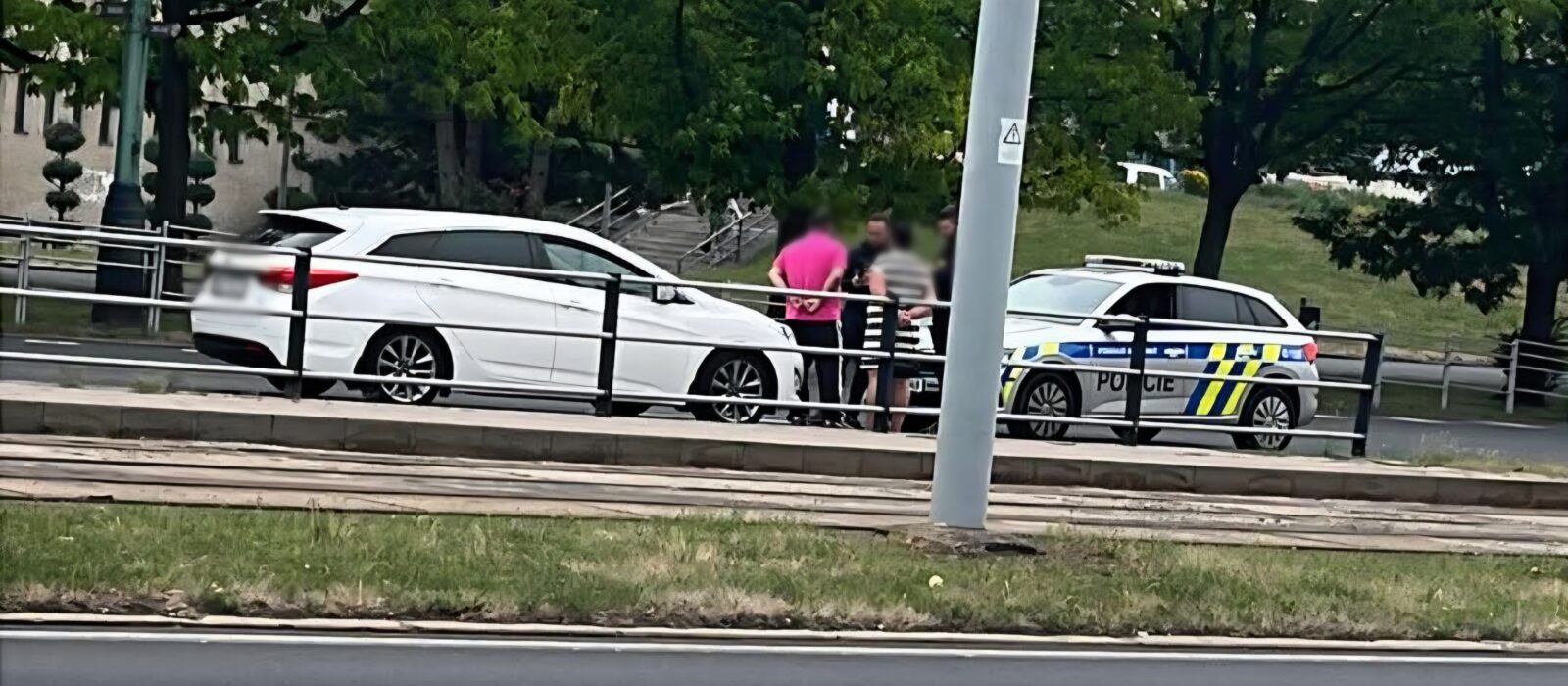 STALO SE: Řidič jel po Budovatelce v protisměru. Zastavila ho policie