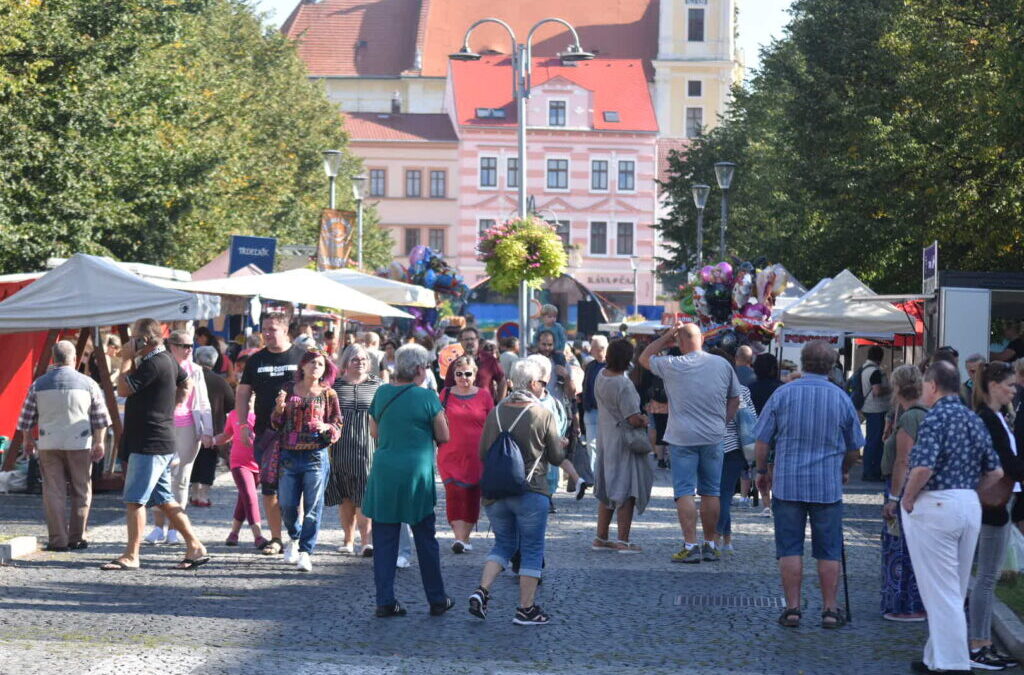 CHYSTÁ SE: Litvínov oslaví 30. ročník Svatomichaelské slavnosti. Dorazí Slza, Marpo i Kateřina Marie Tichá