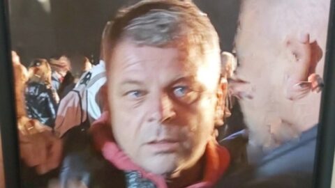 Policie vyšetřuje napadení na Mostecké slavnosti. Poznáte muže z fotografie?