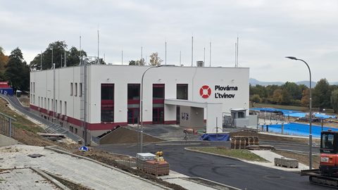 ZAJÍMAVOST: Litvínov vyhlíží otevření nové plovárny. Nový areál nabídne bazény, wellness i saunu