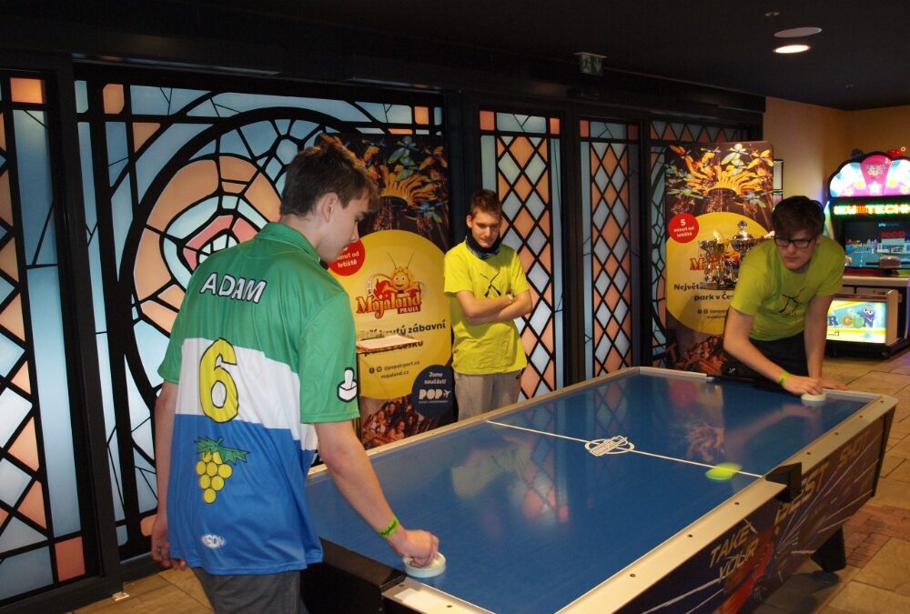ZAJÍMAVOST: V Mostě se bude bojovat o tituly mistrů ČR v air-hockey a táhlovém hokeji