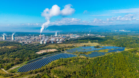 ORLEN Unipetrol a ČEZ ESCO podepsaly memorandum o spolupráci a uzavřely desetiletou dohodu o dodávkách elektřiny z nové fotovoltaické elektrárny u Litvínova
